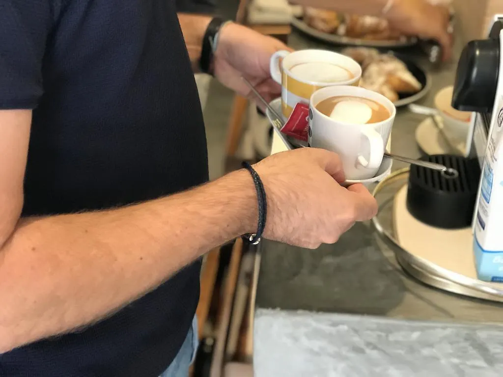 Shurhuq Ospitalità Siciliana Avola Couette-café